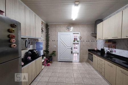 Casa à venda com 150m², 3 quartos e 1 vaga Casa à venda com 150m², 3 quartos e 1 vagaCozinha