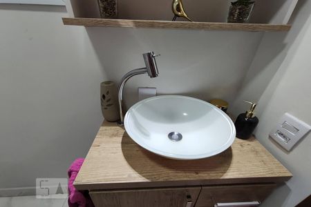 Casa à venda com 150m², 3 quartos e 1 vaga Casa à venda com 150m², 3 quartos e 1 vagaLavabo