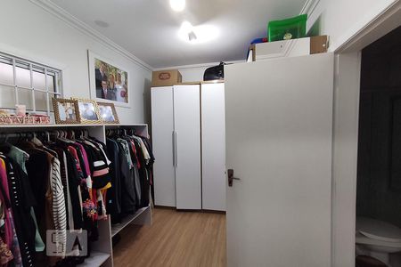 Closet de casa à venda com 3 quartos, 150m² em São José, Canoas