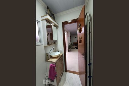 Casa à venda com 150m², 3 quartos e 1 vaga Casa à venda com 150m², 3 quartos e 1 vagaLavabo