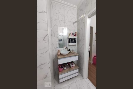 Casa à venda com 150m², 3 quartos e 1 vaga Casa à venda com 150m², 3 quartos e 1 vagaBanheiro da Suíte