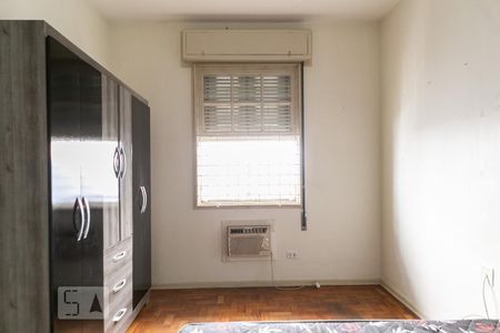 Quarto de apartamento para alugar com 2 quartos, 76m² em Aparecida, Santos
