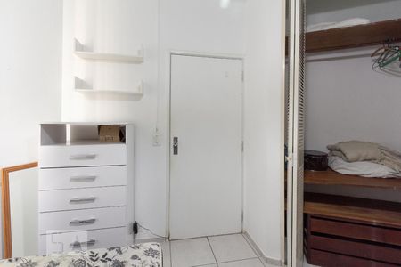 Apartamento à venda com 37m², 1 quarto e 1 vagaQuarto