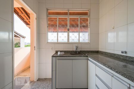 Casa para alugar com 286m², 3 quartos e 2 vagas Casa para alugar com 286m², 3 quartos e 2 vagasCozinha