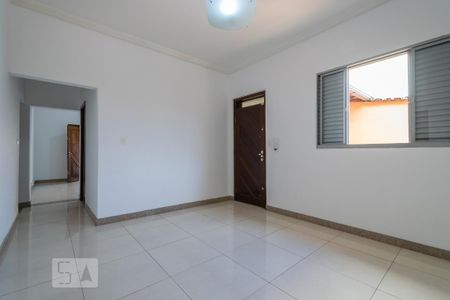 Sala de casa para alugar com 3 quartos, 286m² em Caiçaras, Belo Horizonte