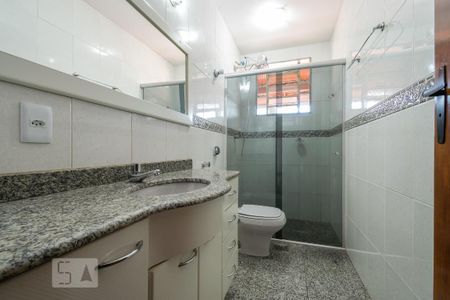 Casa para alugar com 286m², 3 quartos e 2 vagas Casa para alugar com 286m², 3 quartos e 2 vagasBanheiro da Suíte