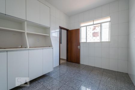 Casa para alugar com 286m², 3 quartos e 2 vagas Casa para alugar com 286m², 3 quartos e 2 vagasCozinha