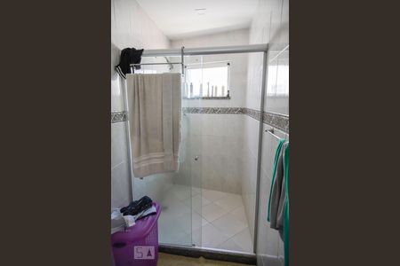 Apartamento à venda com 390m², 4 quartos e 3 vagas Apartamento à venda com 390m², 4 quartos e 3 vagasBanheiro da Suite 1