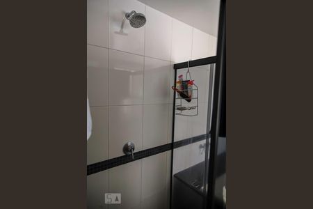 Apartamento à venda com 390m², 4 quartos e 3 vagas Apartamento à venda com 390m², 4 quartos e 3 vagasBanheiro da Suite 2