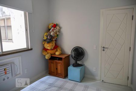 Apartamento à venda com 390m², 4 quartos e 3 vagas Apartamento à venda com 390m², 4 quartos e 3 vagasQuarto 1