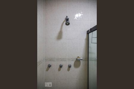 Apartamento à venda com 390m², 4 quartos e 3 vagas Apartamento à venda com 390m², 4 quartos e 3 vagasBanheiro social