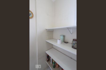 Apartamento para alugar com 65m², 2 quartos e 1 vagaDespensa