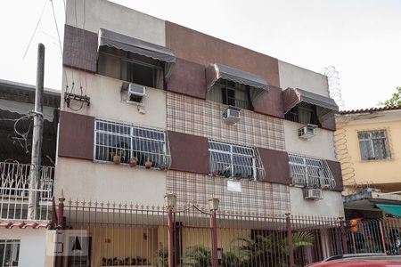 Apartamento à venda com 61m², 2 quartos e 1 vaga Apartamento à venda com 61m², 2 quartos e 1 vagaFachada