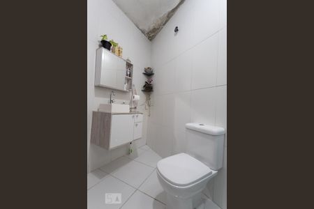 Casa à venda com 150m², 3 quartos e 4 vagasBanheiro 1