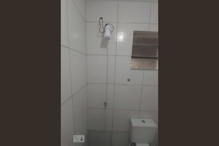 Banheiro de apartamento para alugar com 1 quarto, 45m² em Santo Antônio, Porto Alegre