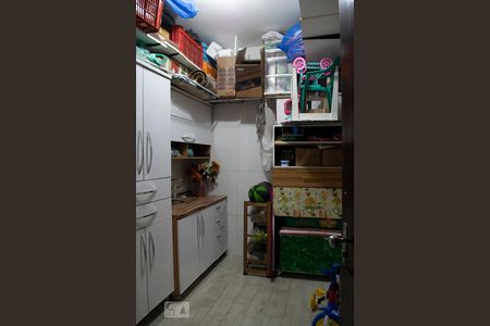 Casa à venda com 120m², 3 quartos e 2 vagasQUARTO SERVIÇO