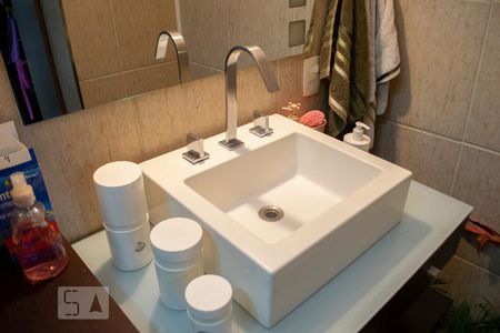 Casa à venda com 120m², 3 quartos e 2 vagasBANHEIRO SUITE 1