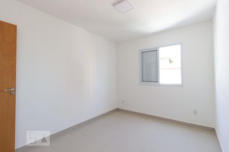 Quarto de apartamento à venda com 1 quarto, 32m² em Vila Isolina Mazzei, São Paulo