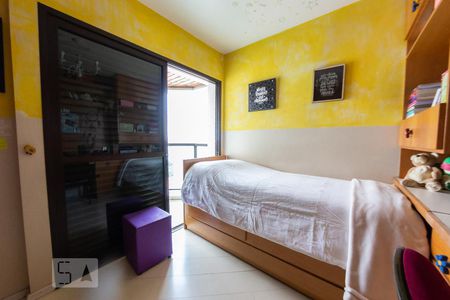 Apartamento à venda com 108m², 3 quartos e 2 vagasQuarto 2
