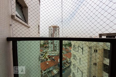 Apartamento à venda com 108m², 3 quartos e 2 vagasSacada do Quarto 2