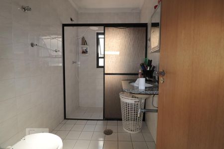 Casa para alugar com 340m², 4 quartos e 5 vagasBanheiro Social