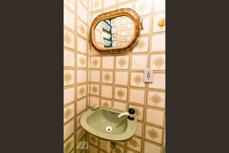 Casa à venda com 250m², 3 quartos e 5 vagasBanheiro 4