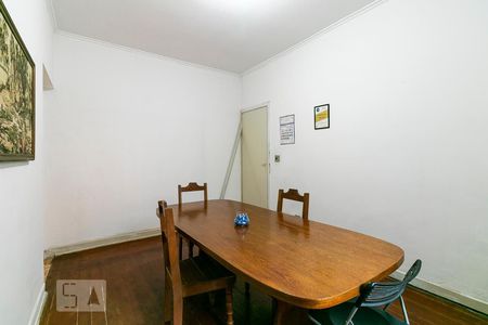 Casa à venda com 250m², 3 quartos e 5 vagasSuíte 2