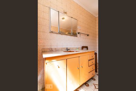 Casa à venda com 250m², 3 quartos e 5 vagasBanheiro da Suíte