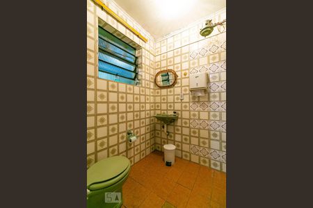 Casa à venda com 250m², 3 quartos e 5 vagasBanheiro 4