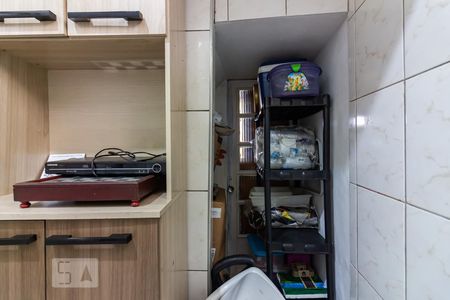 Casa à venda com 270m², 2 quartos e 3 vagasComodo