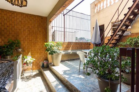 Casa à venda com 270m², 2 quartos e 3 vagasQuintal