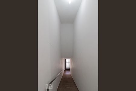 Escada de casa à venda com 3 quartos, 120m² em Jardim Marisa, São Paulo