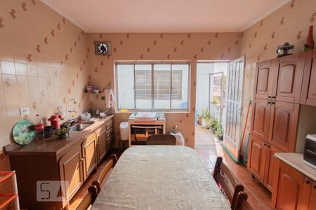 Cozinha de casa à venda com 3 quartos, 120m² em Jardim Marisa, São Paulo