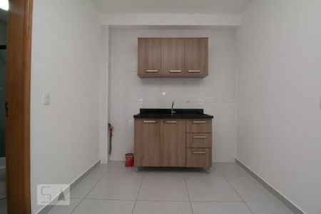 Cozinha de kitnet/studio para alugar com 1 quarto, 38m² em Vila Granada, São Paulo