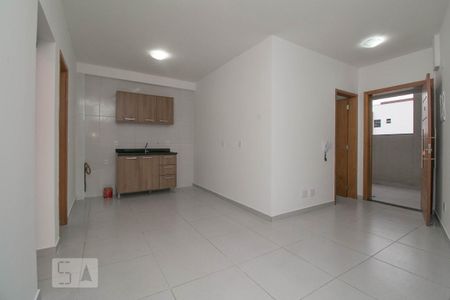 Sala de kitnet/studio para alugar com 1 quarto, 38m² em Vila Granada, São Paulo