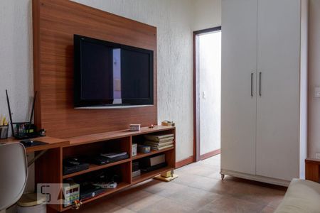 Casa à venda com 250m², 3 quartos e 3 vagasSuíte 1