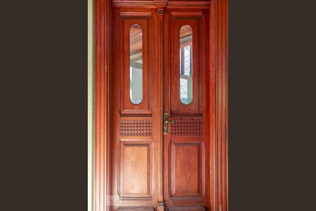 Casa à venda com 250m², 3 quartos e 3 vagasPorta de entrada