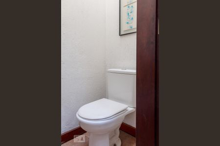 Casa à venda com 250m², 3 quartos e 3 vagasLavabo