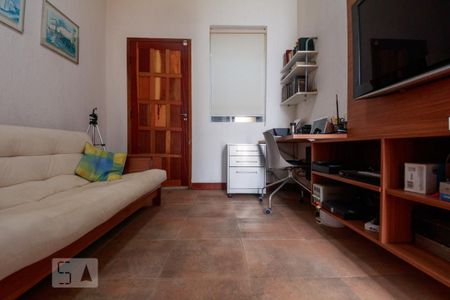 Casa à venda com 250m², 3 quartos e 3 vagasSuíte 1