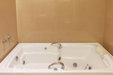 Casa à venda com 250m², 3 quartos e 3 vagasBanheiro da Suíte 2