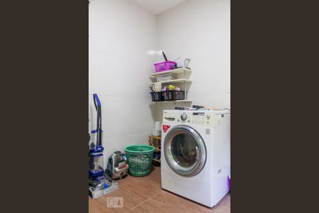 Casa à venda com 250m², 3 quartos e 3 vagasÁrea de Serviço