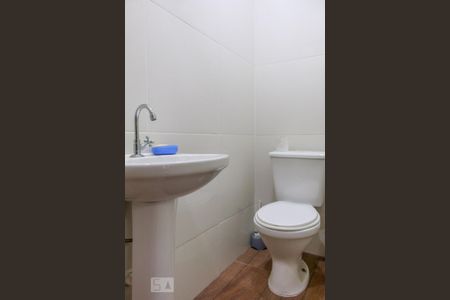 Casa à venda com 250m², 3 quartos e 3 vagasBanheiro de Serviço