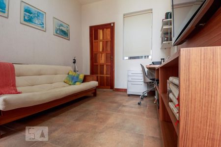 Casa à venda com 250m², 3 quartos e 3 vagasSuíte 1