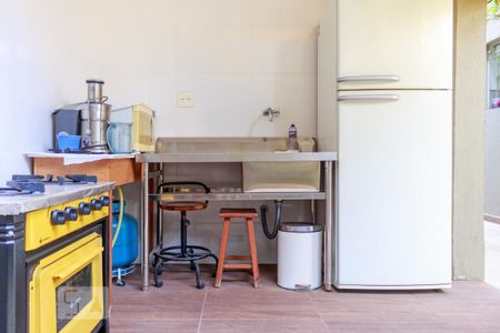 Casa à venda com 250m², 3 quartos e 3 vagasCozinha externa