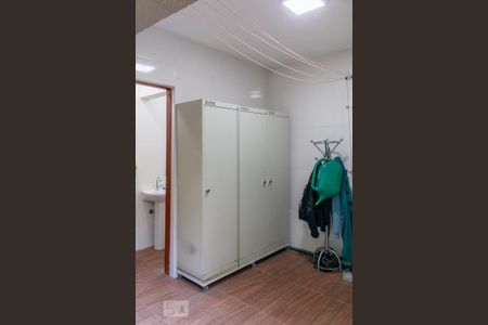 Casa à venda com 250m², 3 quartos e 3 vagasÁrea de Serviço