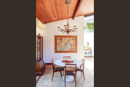 Sala de casa à venda com 3 quartos, 250m² em Parque Jabaquara, São Paulo