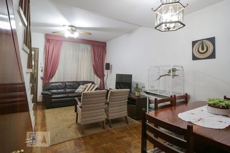 Sala de casa à venda com 2 quartos, 110m² em Vila Moraes, São Paulo