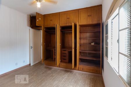Casa para alugar com 227m², 3 quartos e 3 vagasQuarto 2