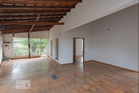 Casa para alugar com 227m², 3 quartos e 3 vagasVaranda