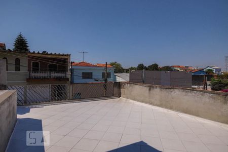 Casa à venda com 300m², 4 quartos e 4 vagas Casa à venda com 300m², 4 quartos e 4 vagasTerraço